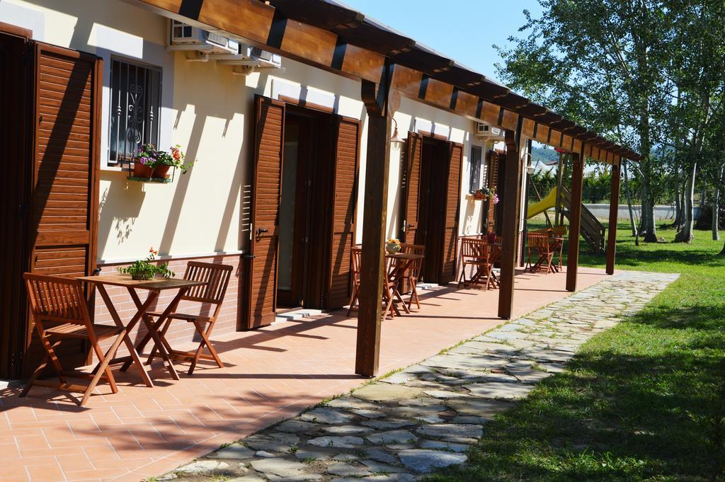 Agriturismo Terra Di Elea Azienda Agricola Di Raimondo Michela 阿谢亚 外观 照片