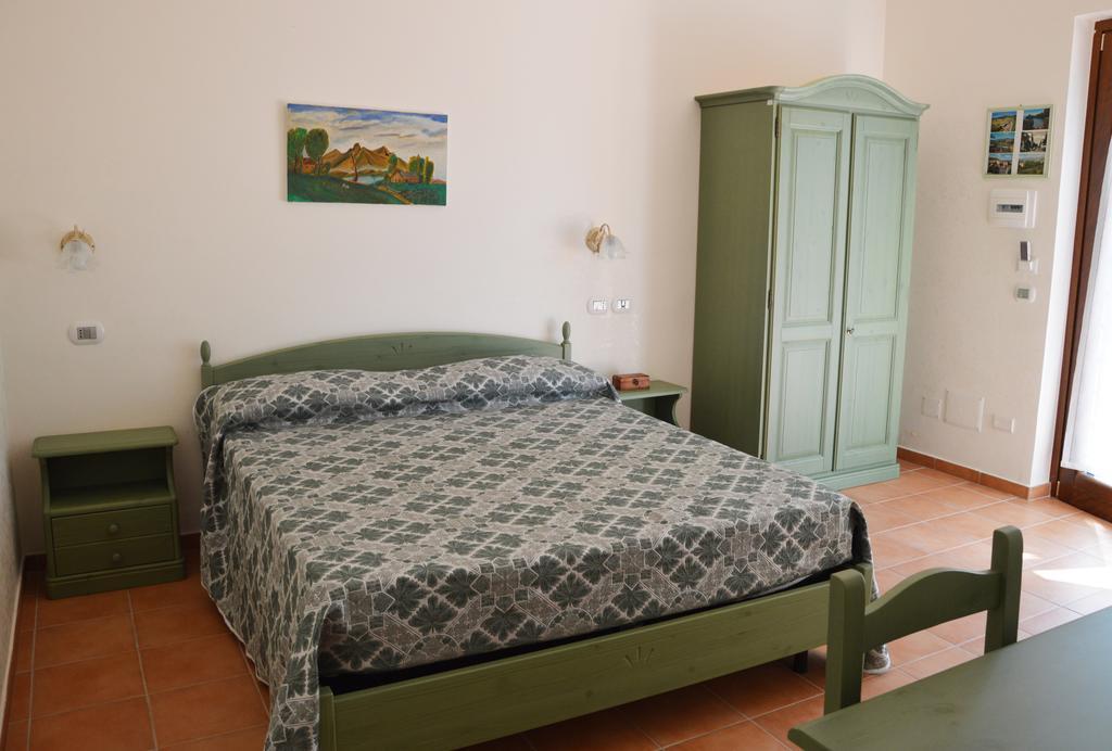 Agriturismo Terra Di Elea Azienda Agricola Di Raimondo Michela 阿谢亚 客房 照片