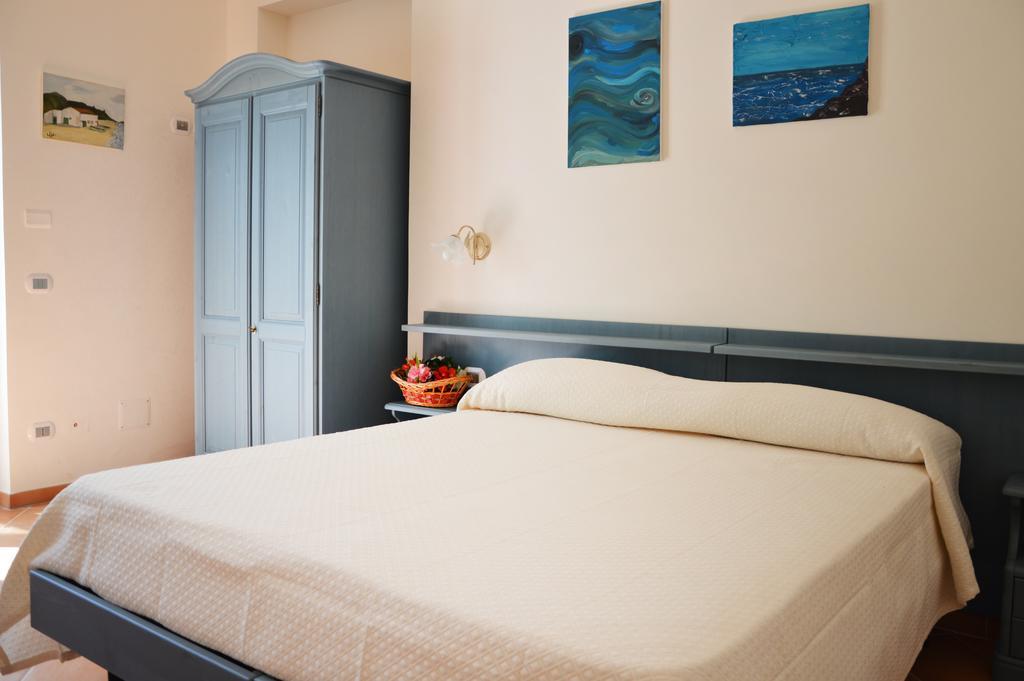 Agriturismo Terra Di Elea Azienda Agricola Di Raimondo Michela 阿谢亚 客房 照片
