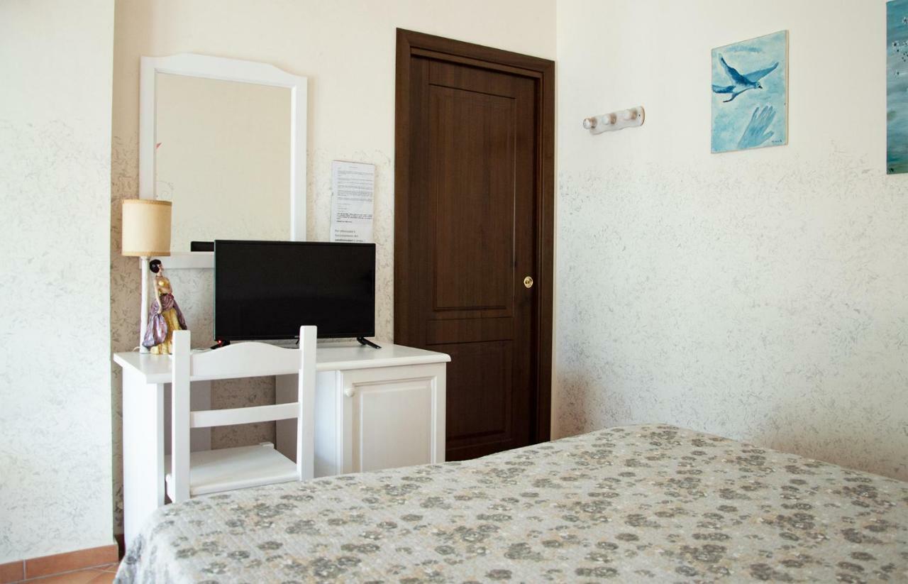 Agriturismo Terra Di Elea Azienda Agricola Di Raimondo Michela 阿谢亚 外观 照片