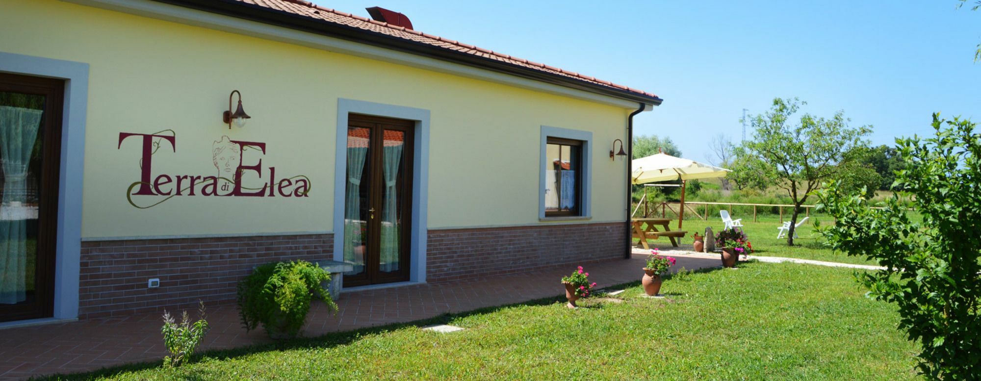 Agriturismo Terra Di Elea Azienda Agricola Di Raimondo Michela 阿谢亚 外观 照片